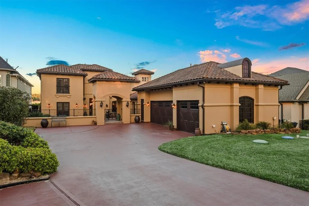 Unit for sale at 18683 W Cool Breeze Lane, Montgomery, TX 77356