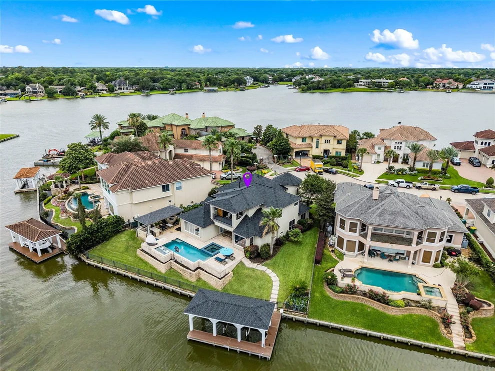 Unit for sale at 3038 S Island Drive, Seabrook, TX 77586