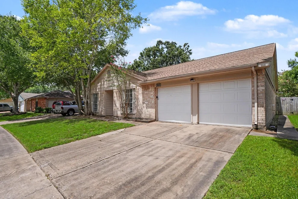 Unit for sale at 2423 Crooked Lane, Houston, TX 77084