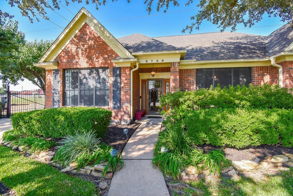 Unit for sale at 8739 Bent Spur Lane, Houston, TX 77064