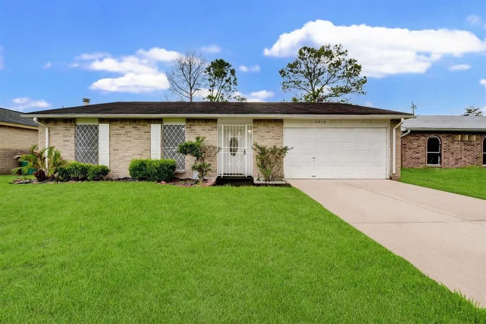 Unit for sale at 4919 Prairie Ridge Road, Houston, TX 77053