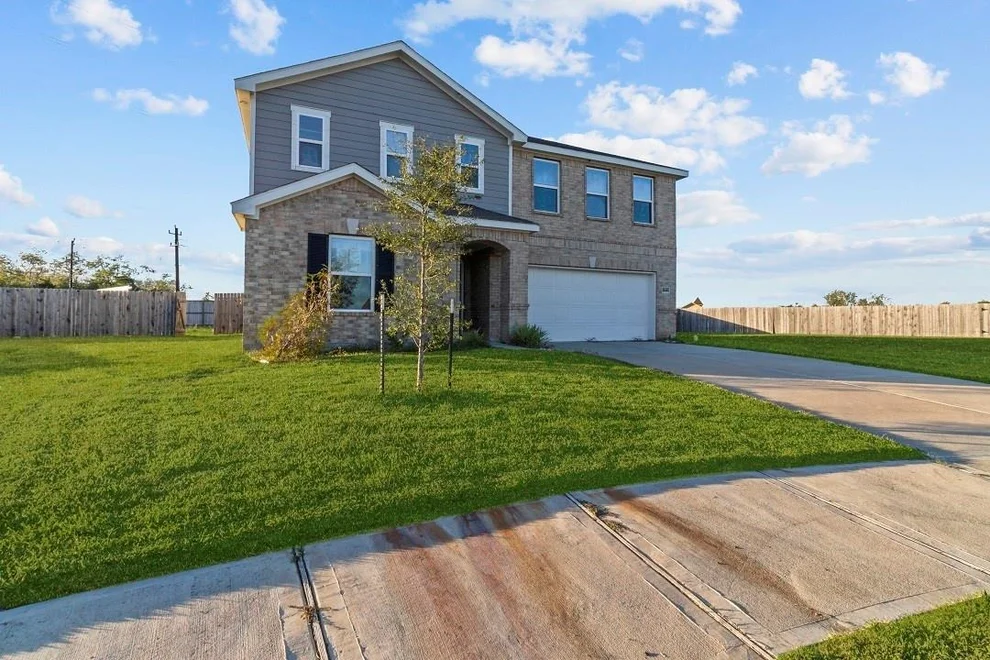 Unit for sale at 1236 Marsh Wren Court, La Marque, TX 77568