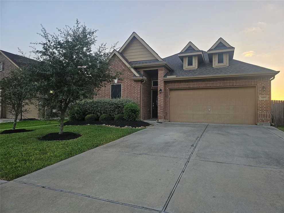Unit for sale at 1499 Barras Street, Alvin, TX 77511