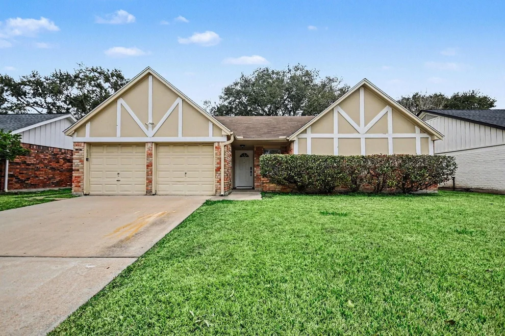 Unit for sale at 15727 Blackhawk Boulevard, Friendswood, TX 77546