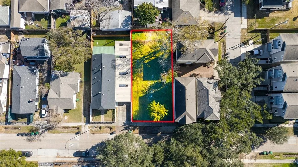 Unit for sale at 602 Northwood Street, Houston, TX 77009