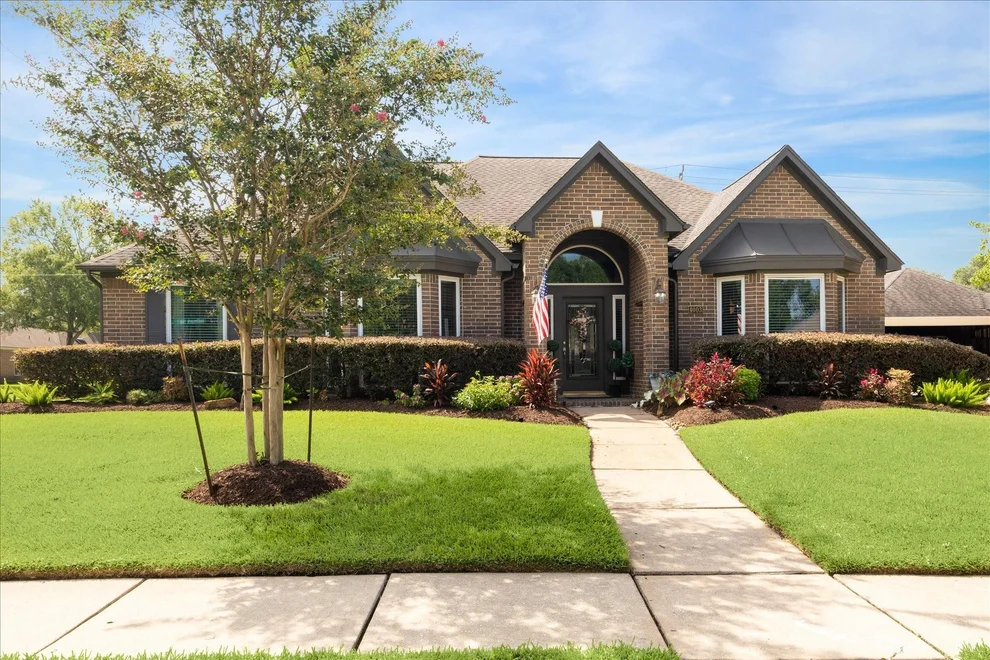 Unit for sale at 4003 Hallmark Fair Court, Pasadena, TX 77059