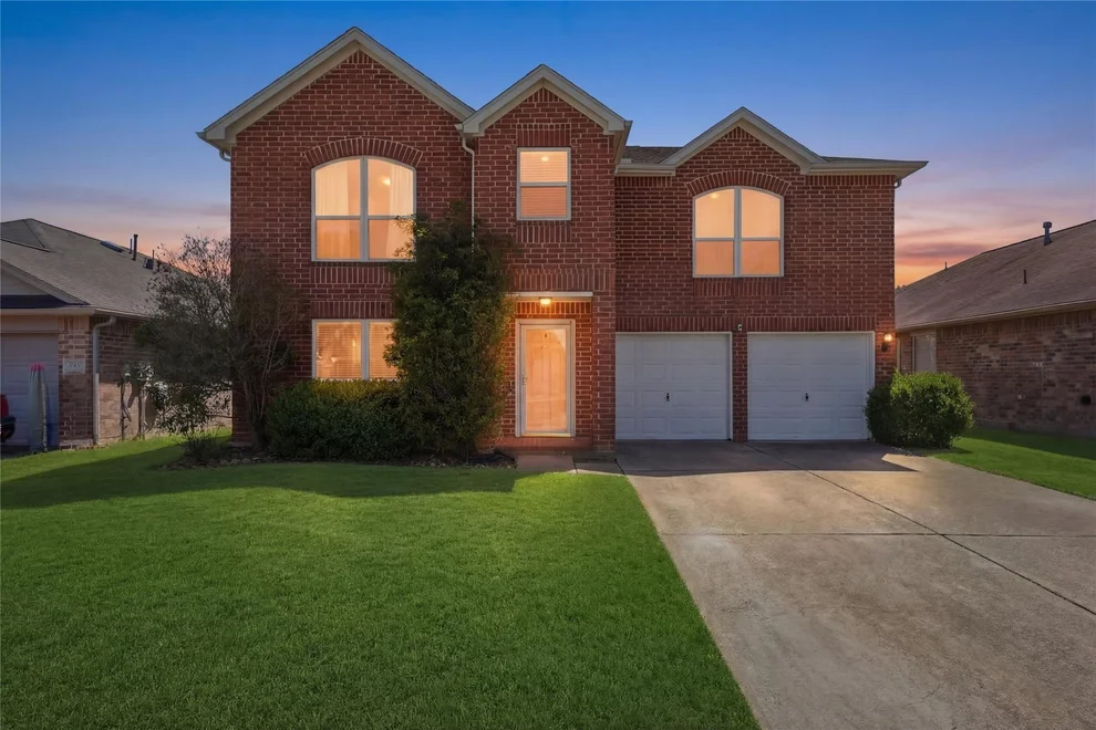 Unit for sale at 2726 Hidden Spring Vale Drive, Spring, TX 77386