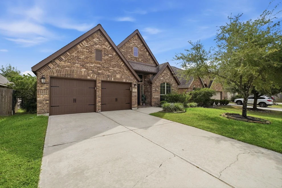 Unit for sale at 2903 Thornridge Bend Court, Pearland, TX 77584