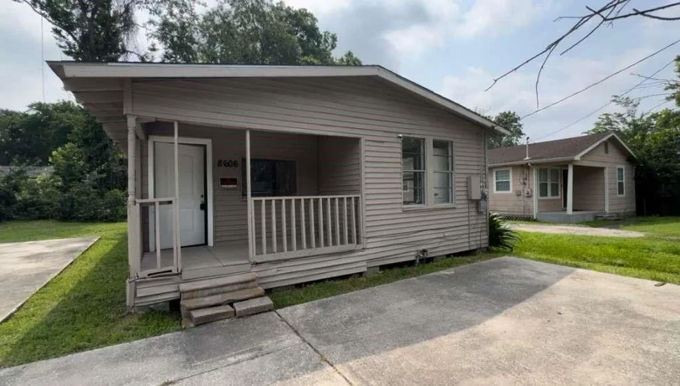 Unit for sale at 8606 Prairie View Drive, Houston, TX 77088