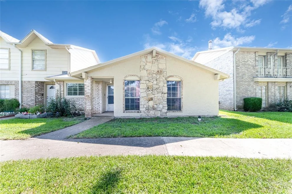 Unit for sale at 6716 Westwick Drive, Houston, TX 77072