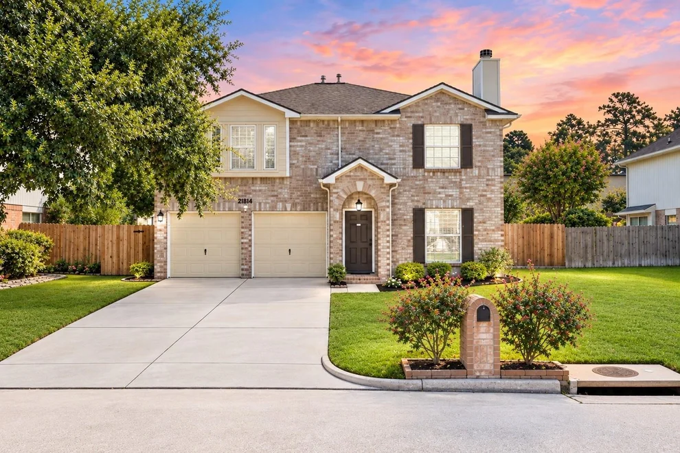 Unit for sale at 21814 Long Castle Drive, Spring, TX 77388