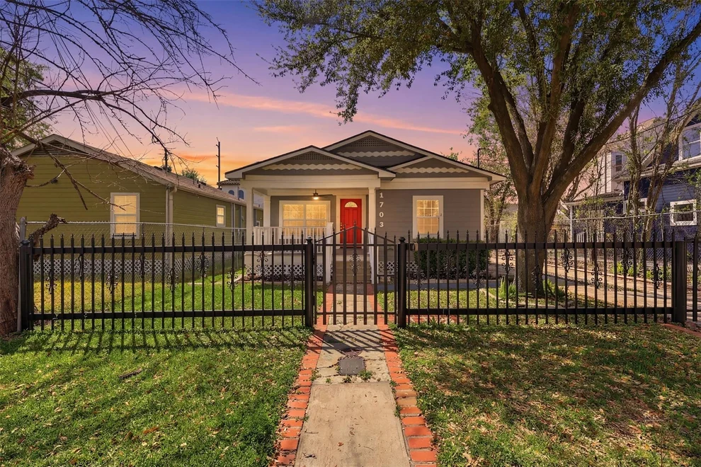 Unit for sale at 1703 Ovid Street, Houston, TX 77007