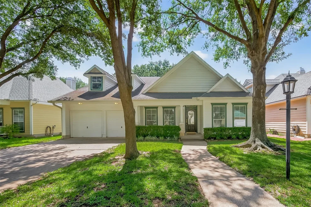 Unit for sale at 8847 Aberdeen Park Drive, Houston, TX 77095