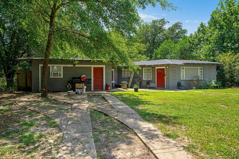 Unit for sale at 1415 20 1/2 Street, Huntsville, TX 77340
