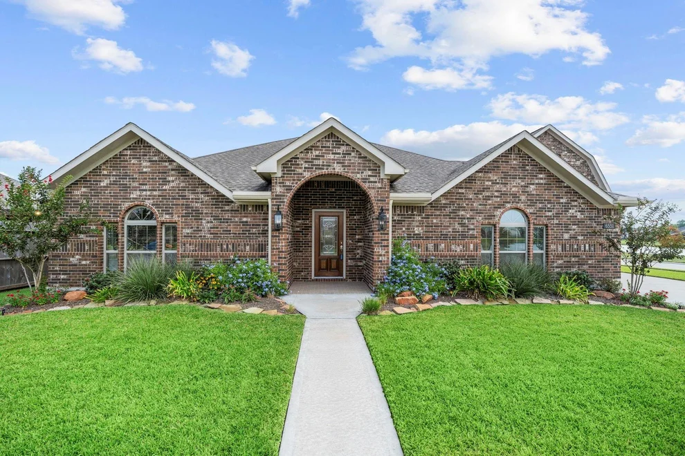 Unit for sale at 6551 Sulphur Springs Drive, Manvel, TX 77578