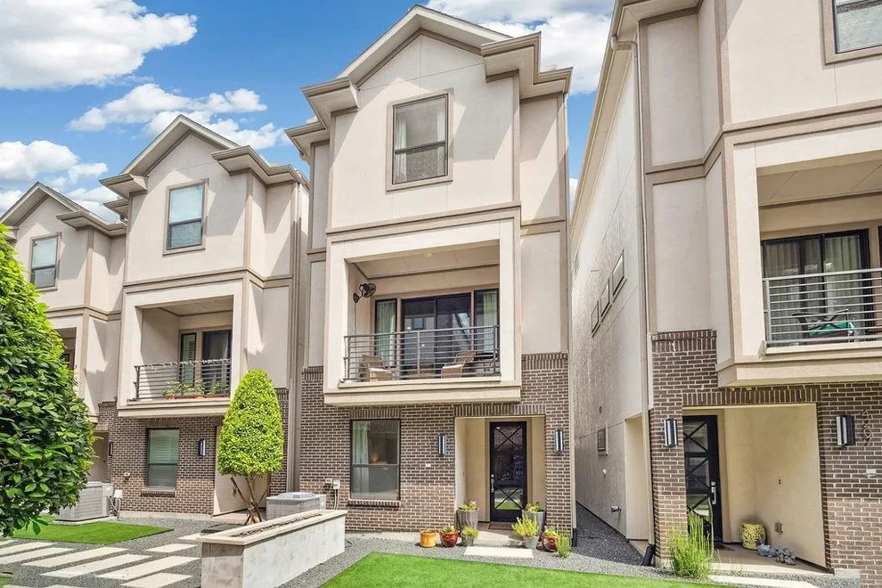 Unit for sale at 4211 Allen Street, Houston, TX 77007
