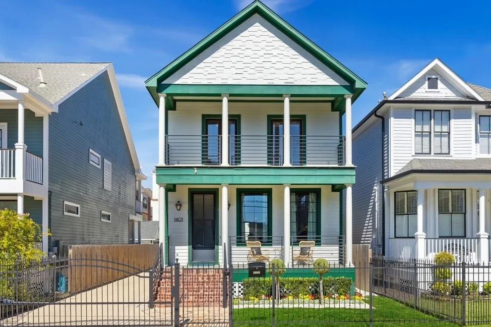 Unit for sale at 1401 W 25th Street, Houston, TX 77008