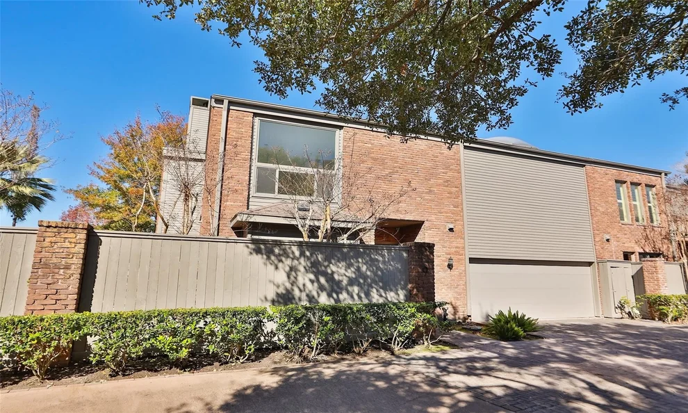 Unit for sale at 6000 Sugar Hill Drive, Houston, TX 77057