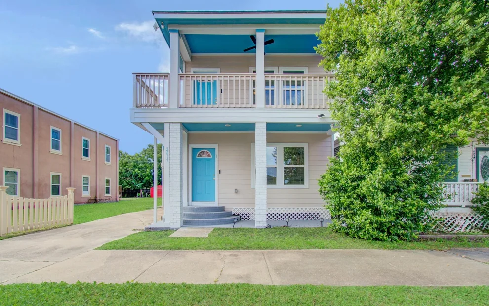 Unit for sale at 2617 Avenue L, Galveston, TX 77550