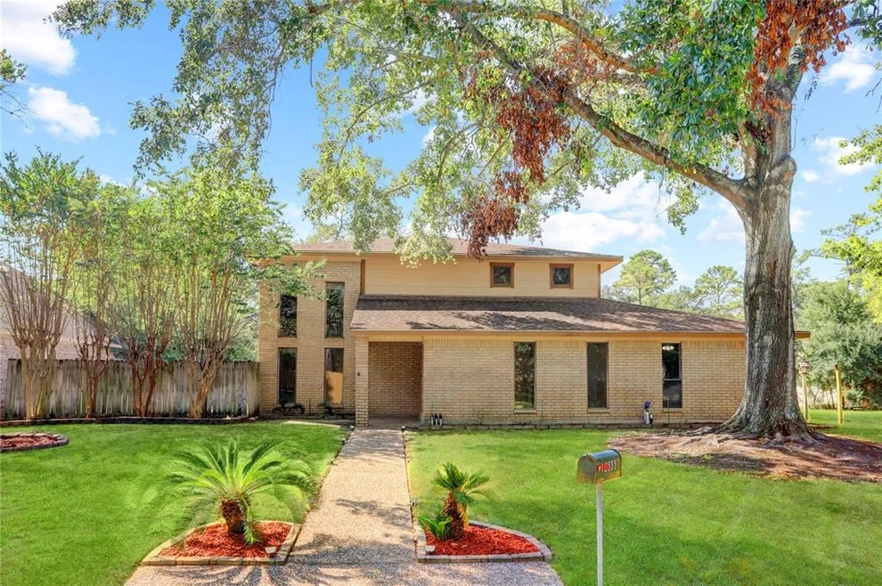 Unit for sale at 10535 Moorcreek Drive, Houston, TX 77070