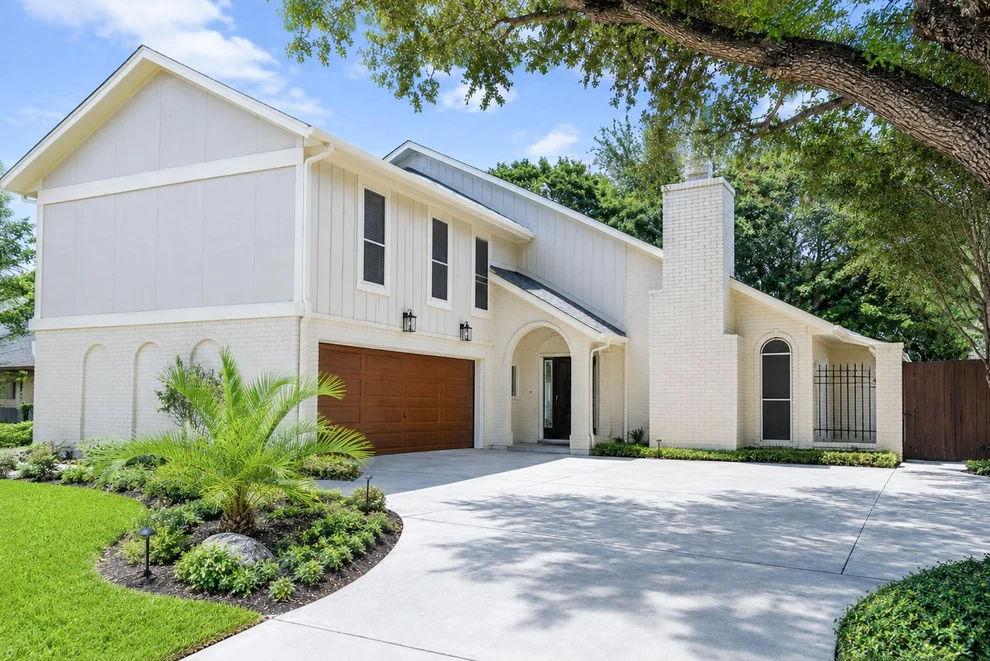 Unit for sale at 515 Lorie Lane, Seabrook, TX 77586