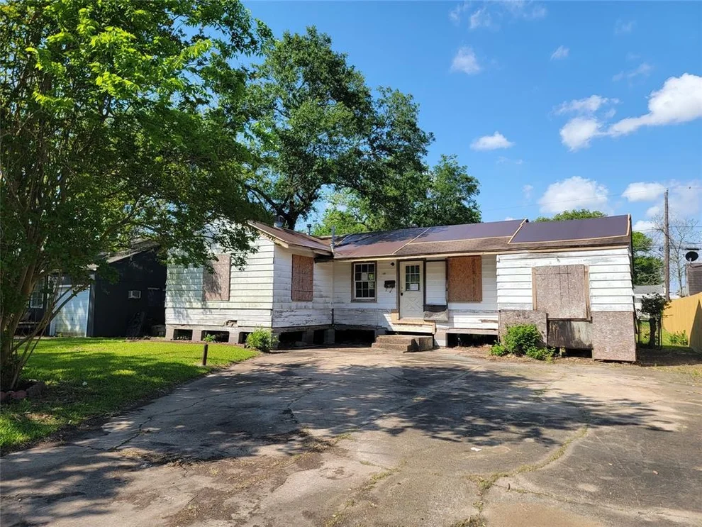 Unit for sale at 506 S Iowa Street, La Porte, TX 77571