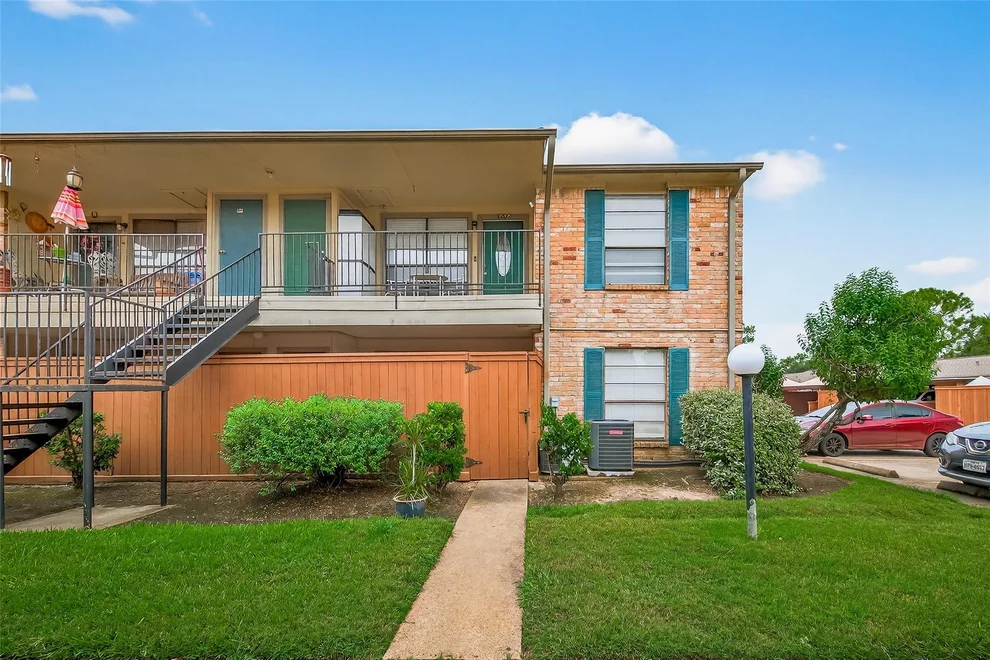 Unit for sale at 8801 Hammerly Boulevard, Houston, TX 77080