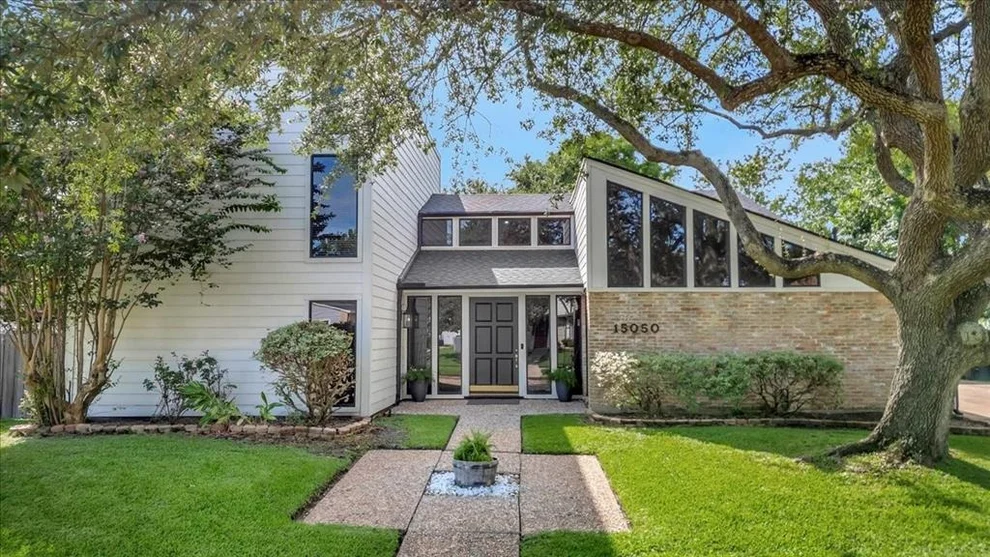 Unit for sale at 15050 Pearhaven Drive, Houston, TX 77062