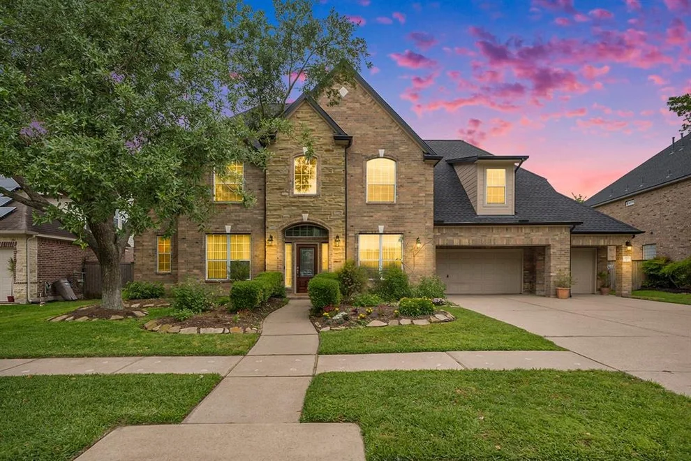 Unit for sale at 5313 Southchase Lane, League City, TX 77573