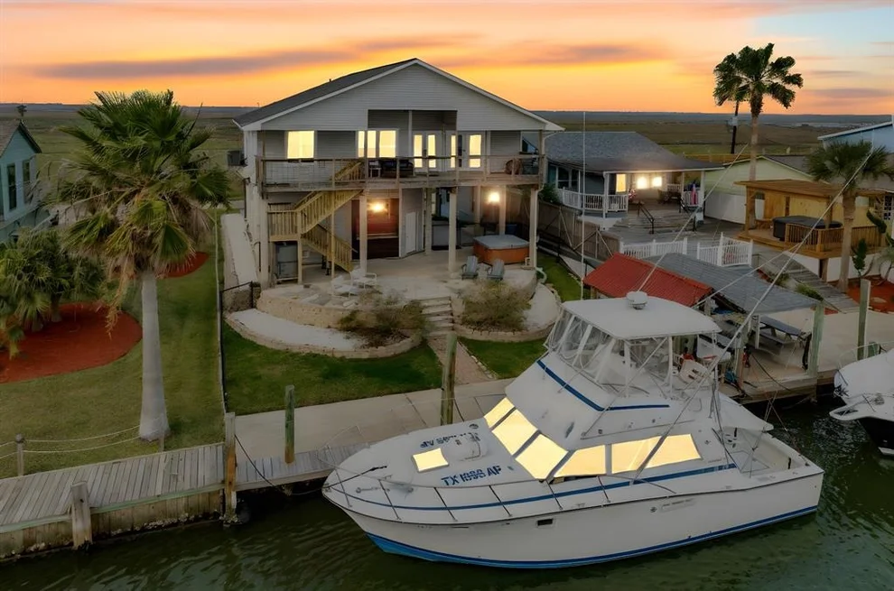 Unit for sale at 56 Marlin Lane, Freeport, TX 77541