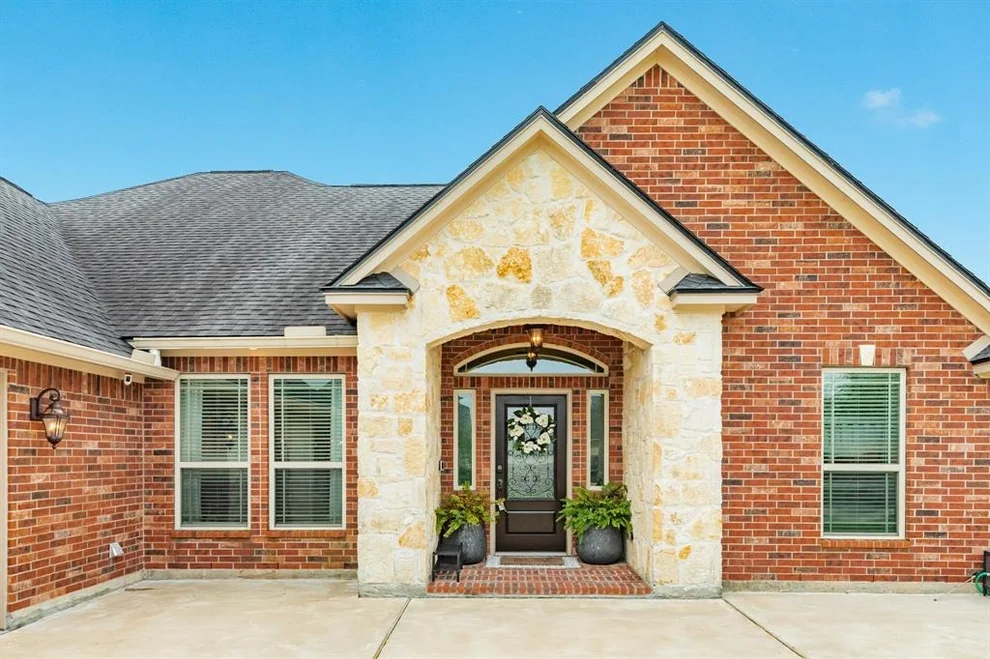 Unit for sale at 58 Deerwood Court, Lake Jackson, TX 77566