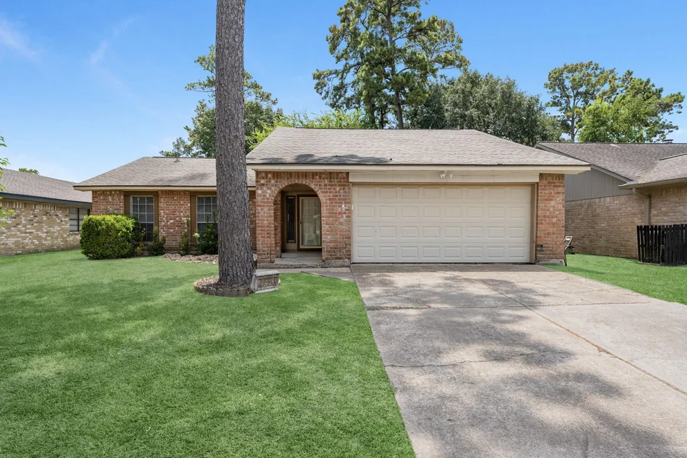 Unit for sale at 4930 Fitzwater Drive, Spring, TX 77373