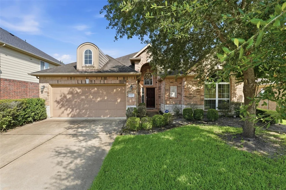 Unit for sale at 6222 Ledger Lane, Missouri City, TX 77459