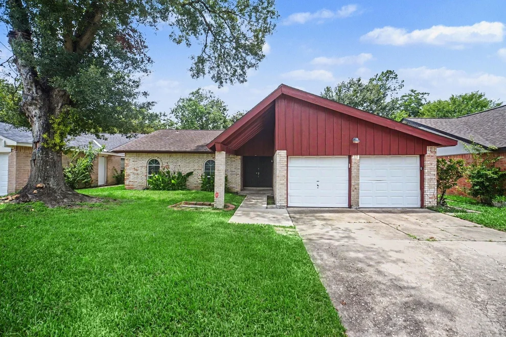 Unit for sale at 2730 Valley Forest Drive, Missouri City, TX 77489