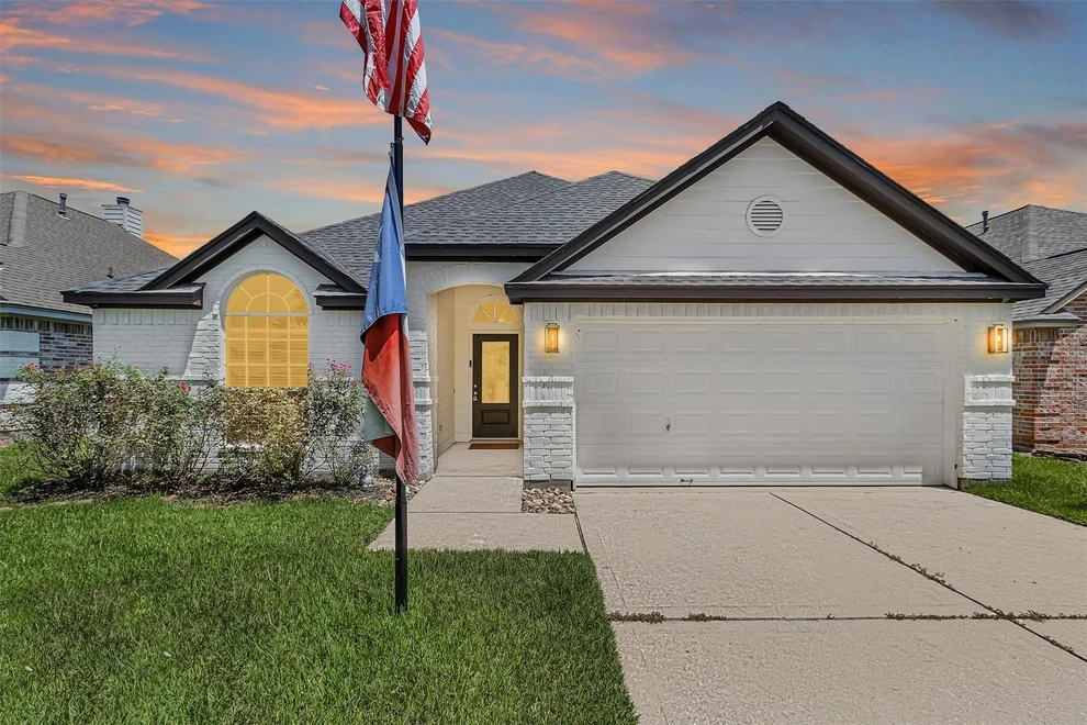 Unit for sale at 6913 Gentle Breeze Drive, Willis, TX 77318