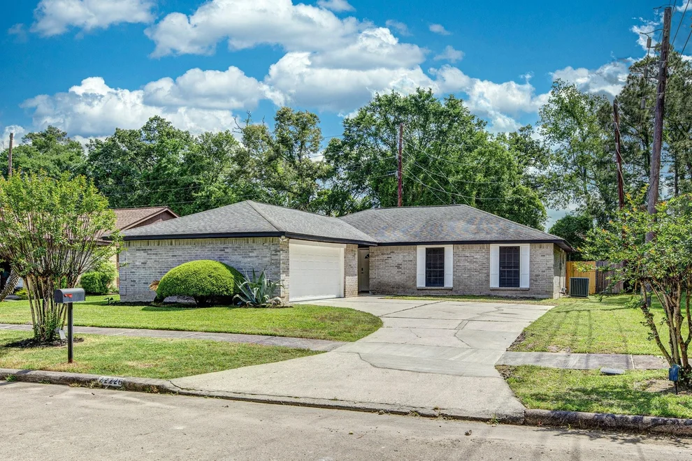 Unit for sale at 22226 Waynegate Drive, Spring, TX 77373