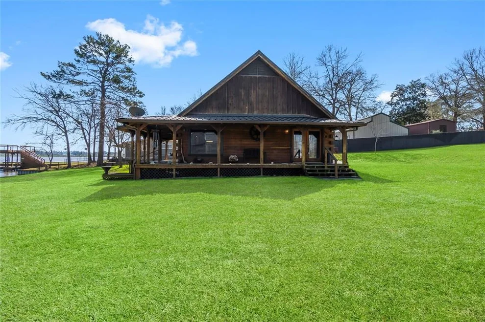 Unit for sale at 586 Beverly Boulevard, Onalaska, TX 77360
