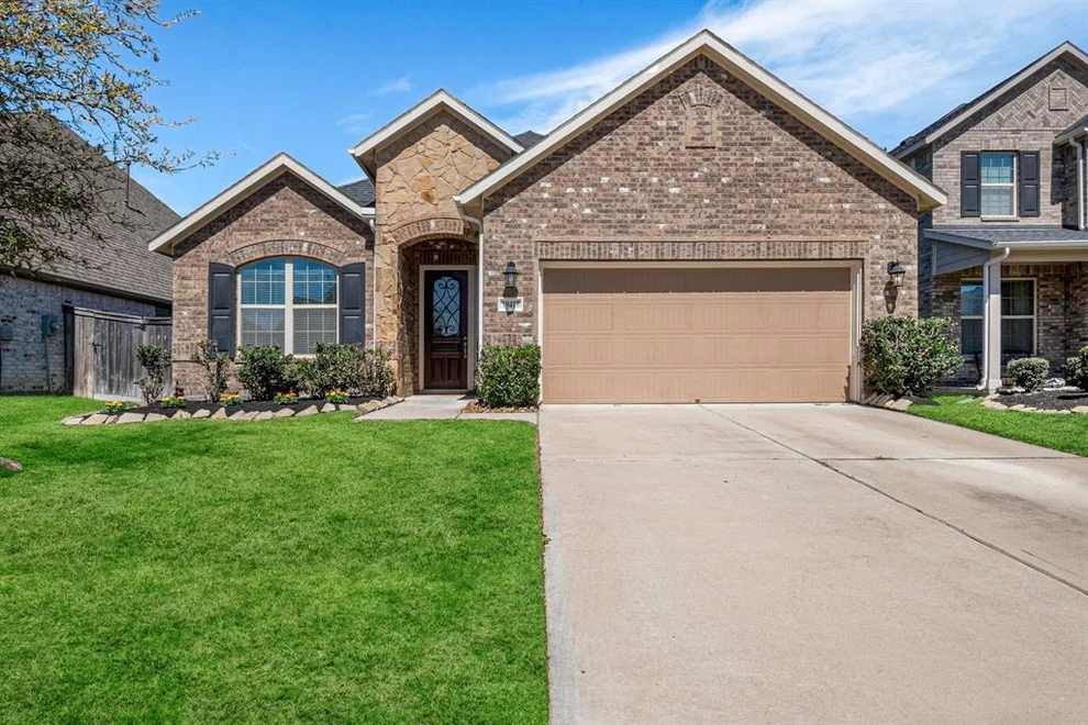 Unit for sale at 19418 Gray Mare Drive, Tomball, TX 77377