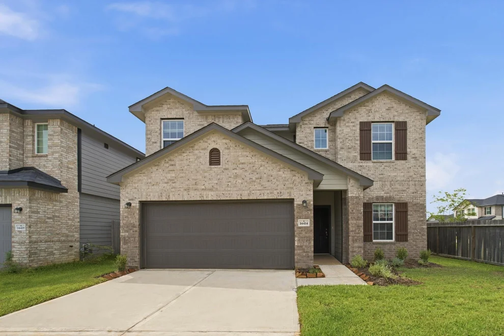 Unit for sale at 14414 High Hill Drive, Conroe, TX 77303
