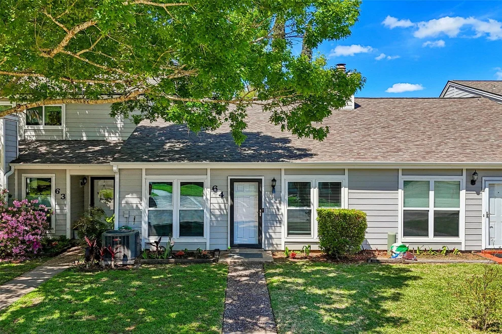 Unit for sale at 64 Hideaway Drive, Friendswood, TX 77546
