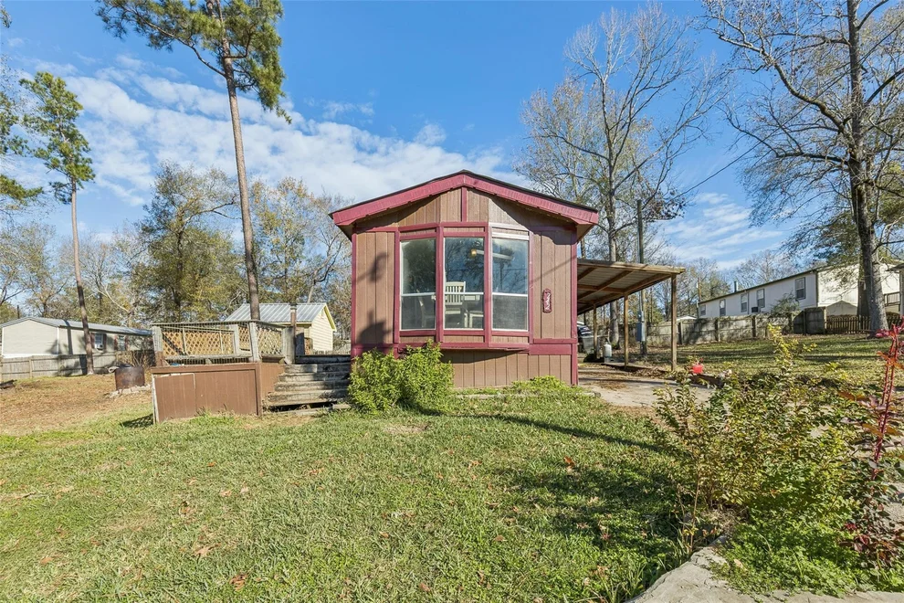 Unit for sale at 242 Pear Street, Livingston, TX 77351