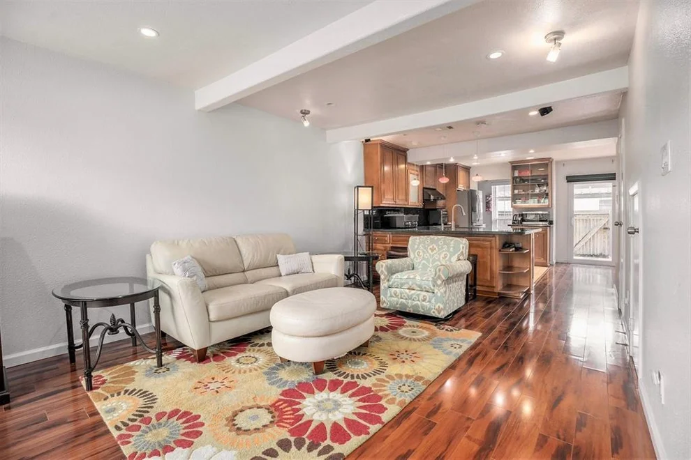 Unit for sale at 1900 Bay Area Boulevard, Houston, TX 77058
