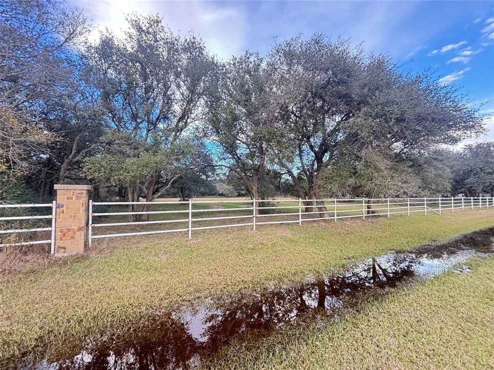 Unit for sale at 2895 Fm-2853, Palacios, TX 77465