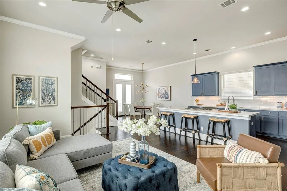 Unit for sale at 913 W 24th Street, Houston, TX 77008