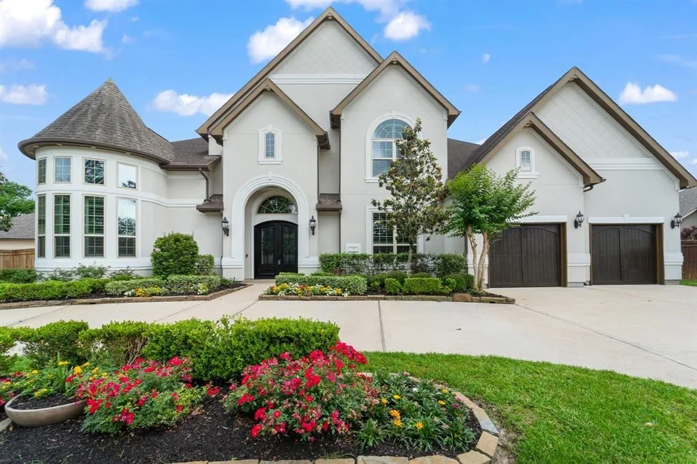 Unit for sale at 18 Lake Como Drive, Missouri City, TX 77459
