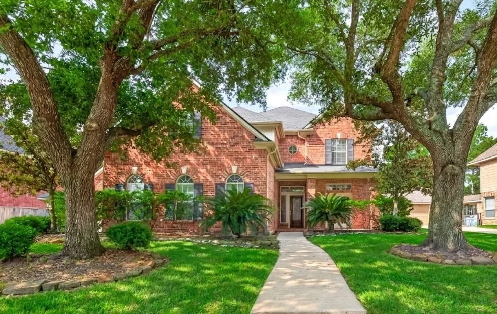 Unit for sale at 8110 Clearwater Crossing, Humble, TX 77396