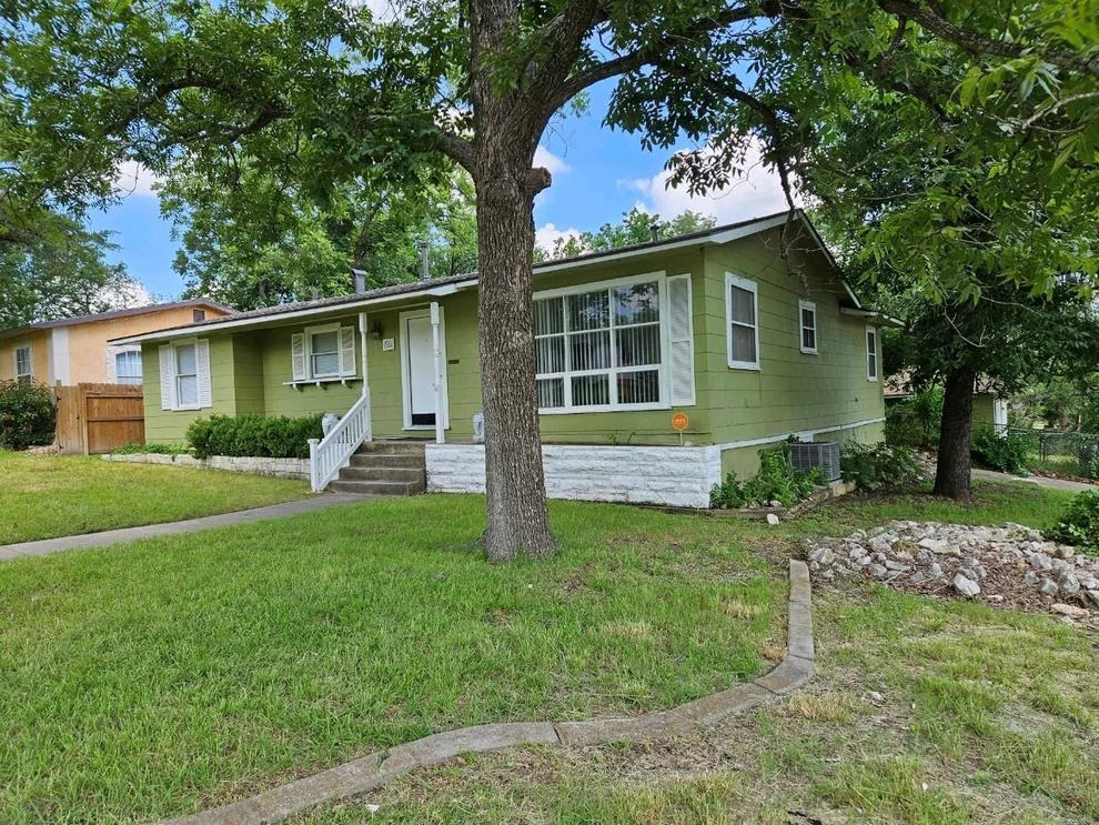 Unit for sale at 302 Blakeley Drive, San Antonio, TX 78209
