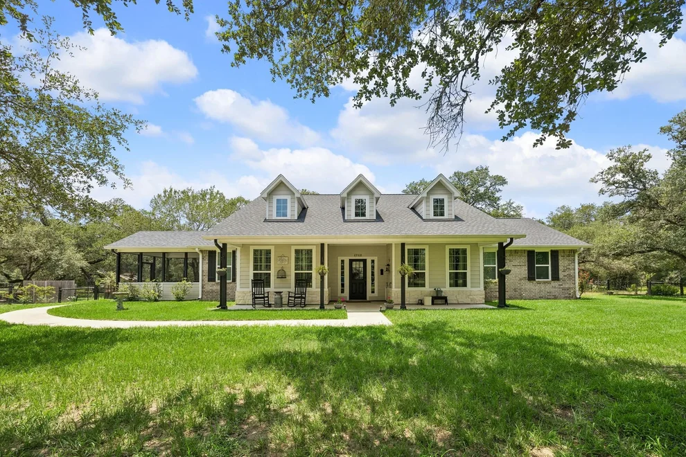 Unit for sale at 1712 County Road 103, Columbus, TX 78934