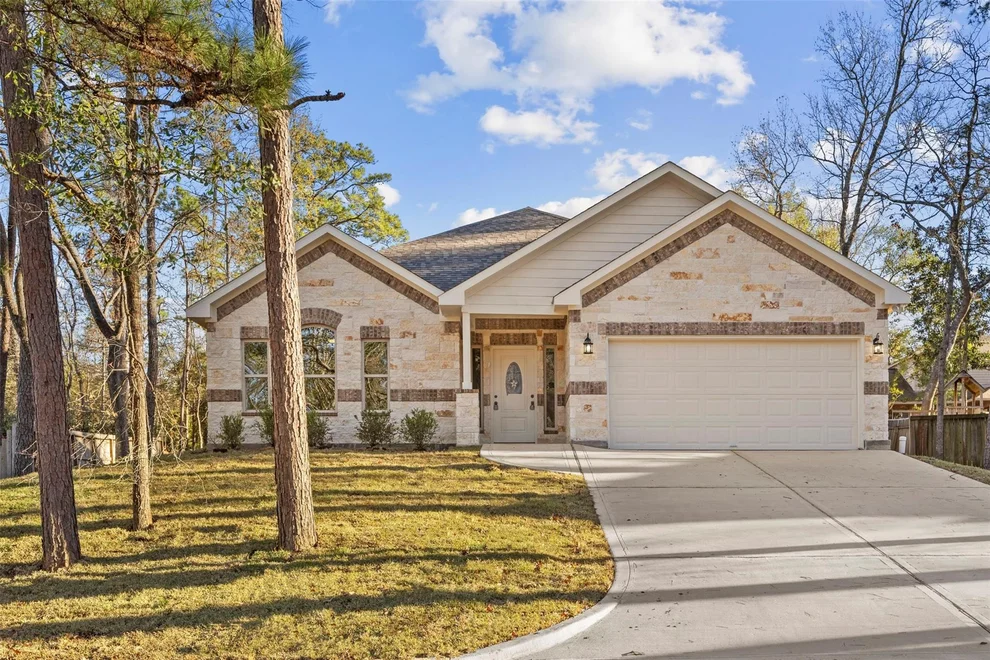 Unit for sale at 512 Sandy Oaks Drive, Huntsville, TX 77340