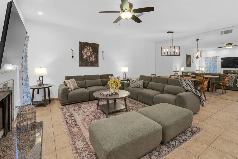 Unit for sale at 7294 Regency Square Ct, Houston, TX 77036